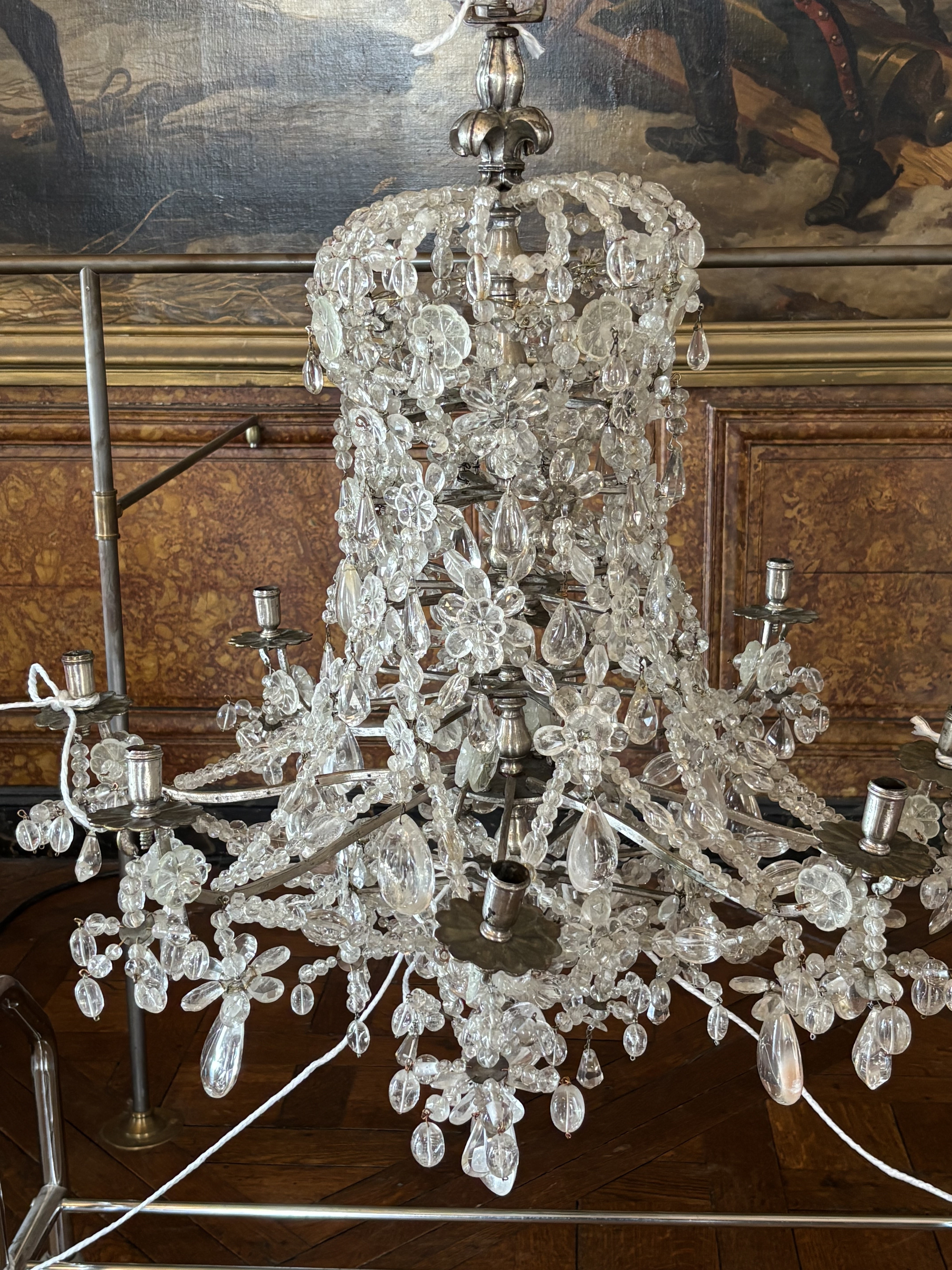 Lustre à lacets à huit lumières