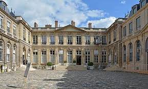 Visioconférence : Les hôtels particuliers parisiens