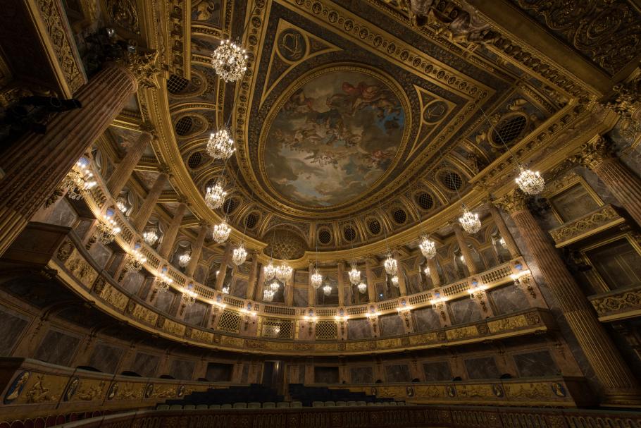 Visite : Les lieux de spectacle : des origines à l’opéra royal