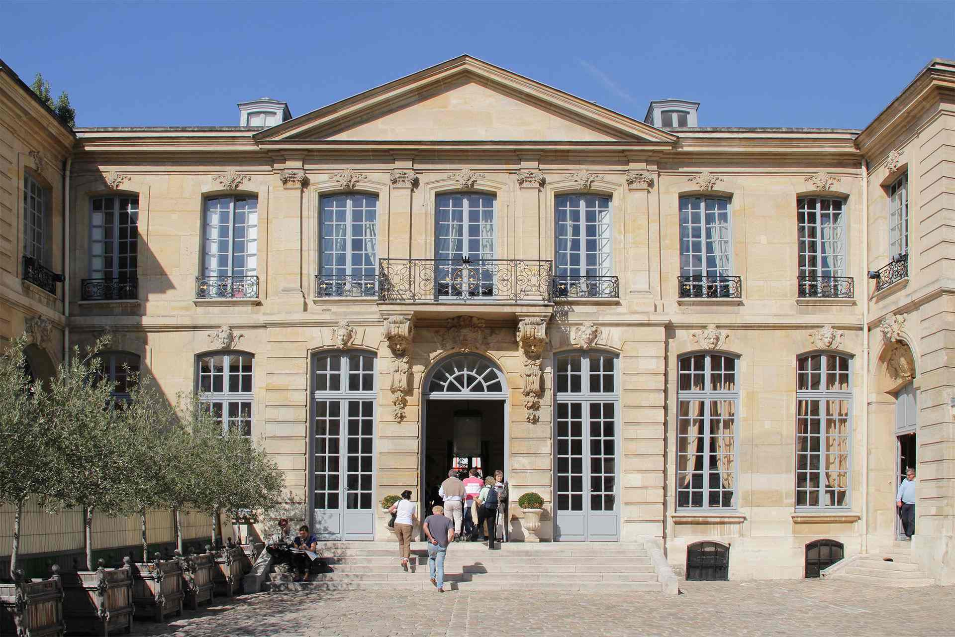 L'Hôtel de Noirmoutier : Résidence du Préfet de la Région Ile-de-France