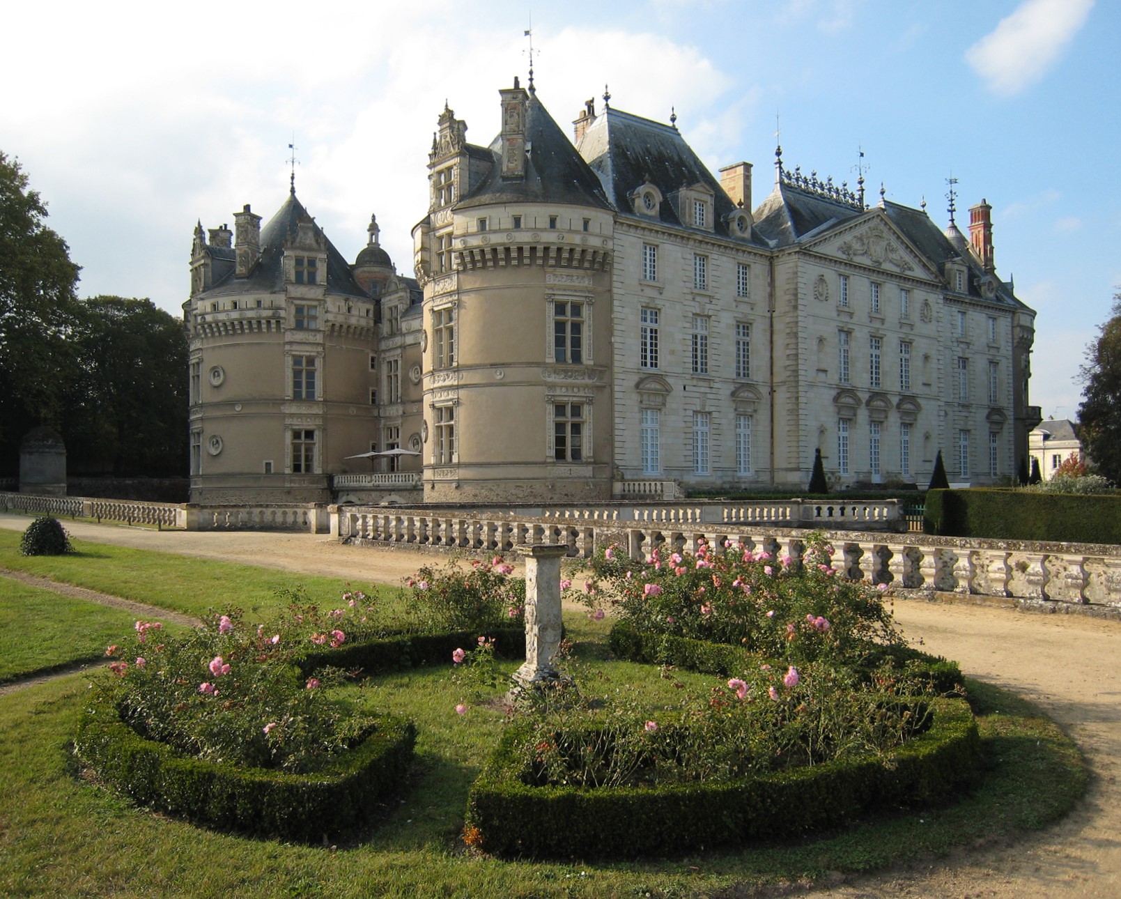 Excursion - Châteaux connus et méconnus de la Sarthe : Visites privées exceptionnelles