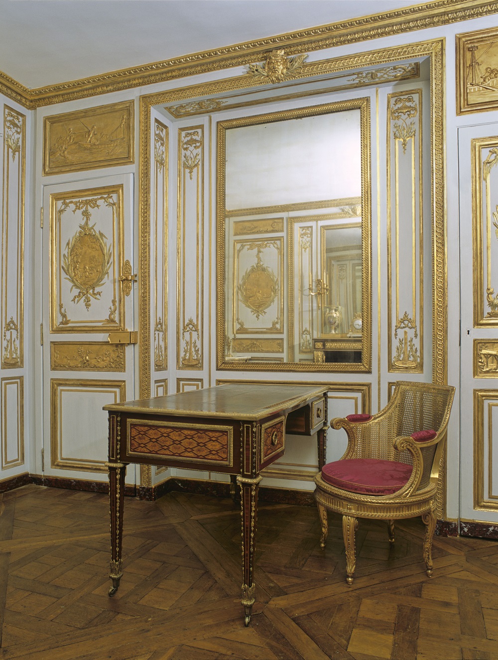 Les petits pièces d'exception du Château de Versailles : Garde-robe de Louis XVI - Cabinets scientifiques de Louis XVI - Cabinet des poètes de la Reine
