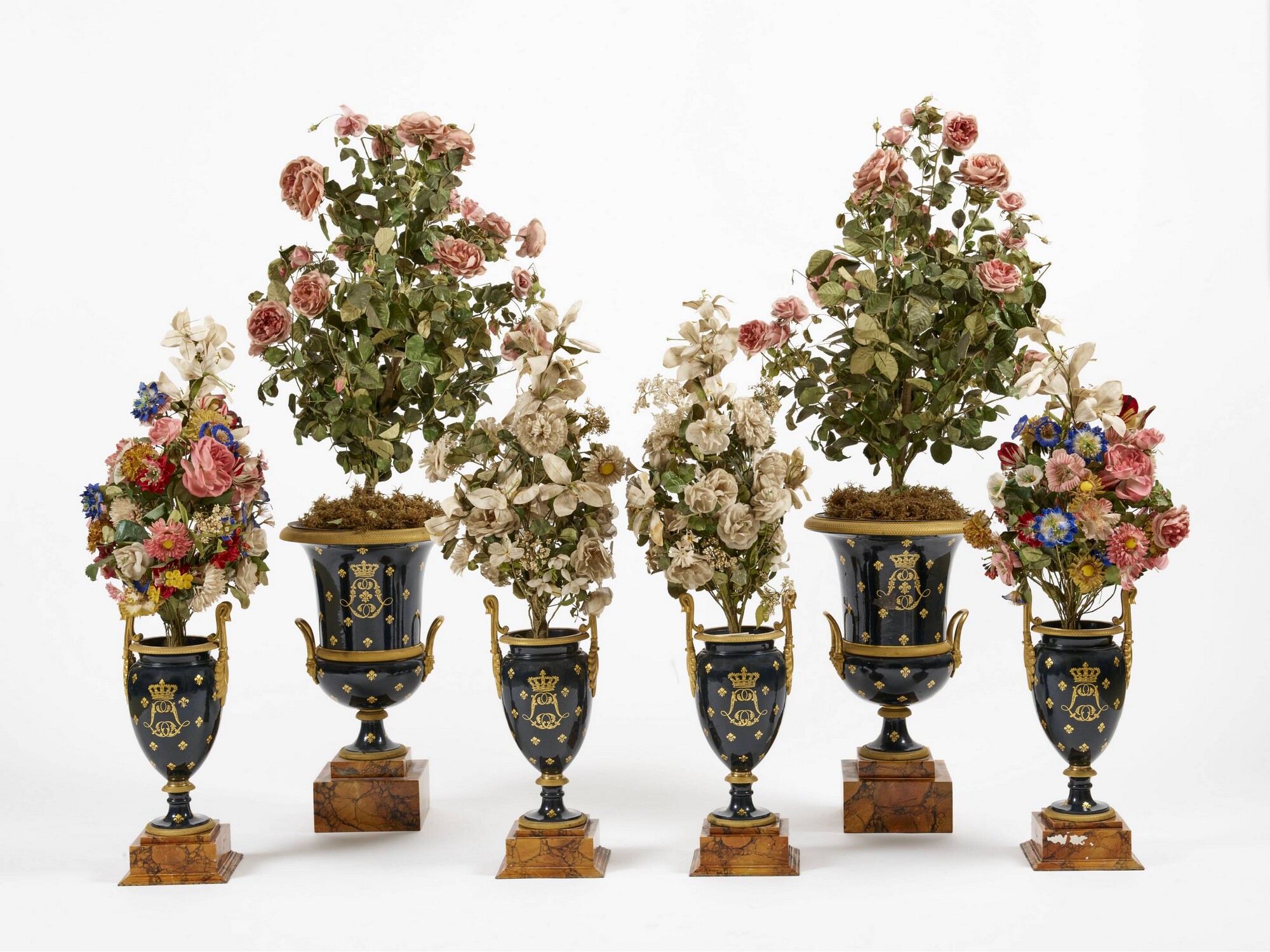 Visite : L’atelier de restauration des bouquets d’autel